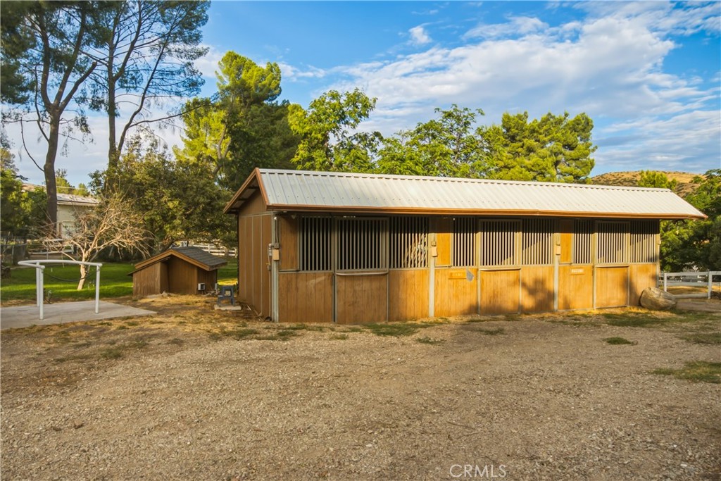 main property photo 49