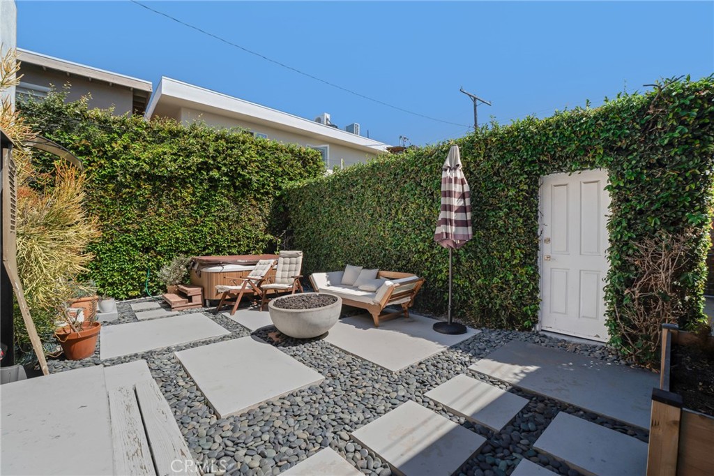 main property photo 40
