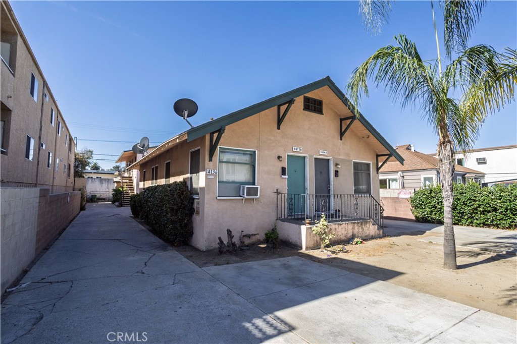 main property photo 17