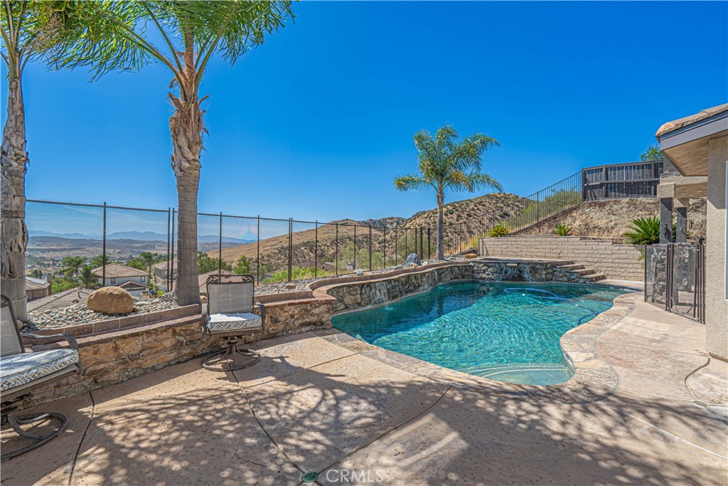 main property photo 50