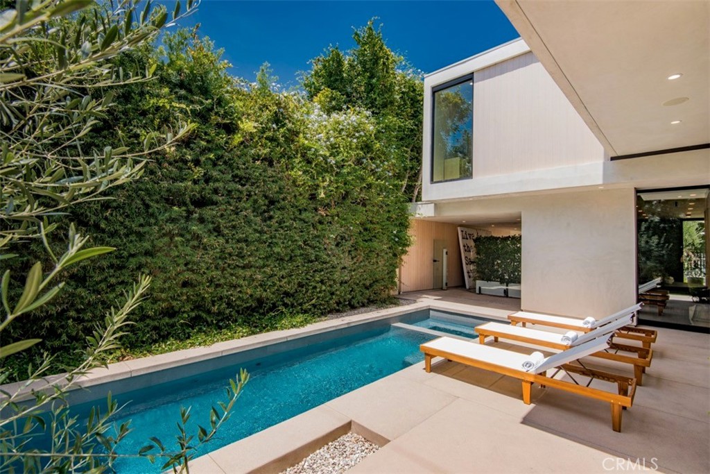 main property photo 58