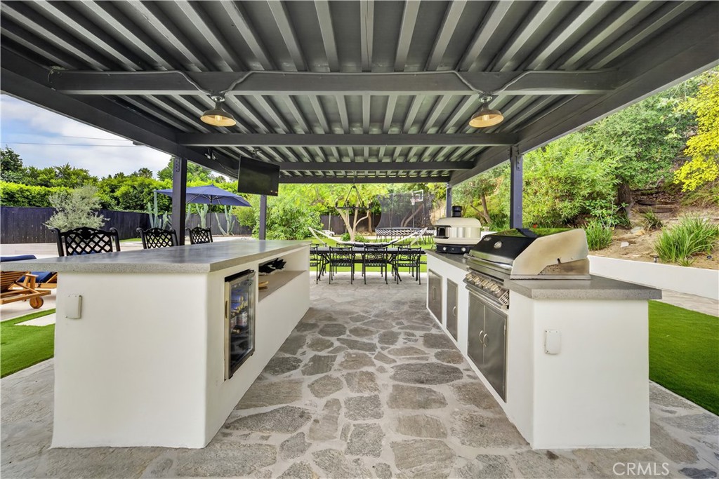 main property photo 59