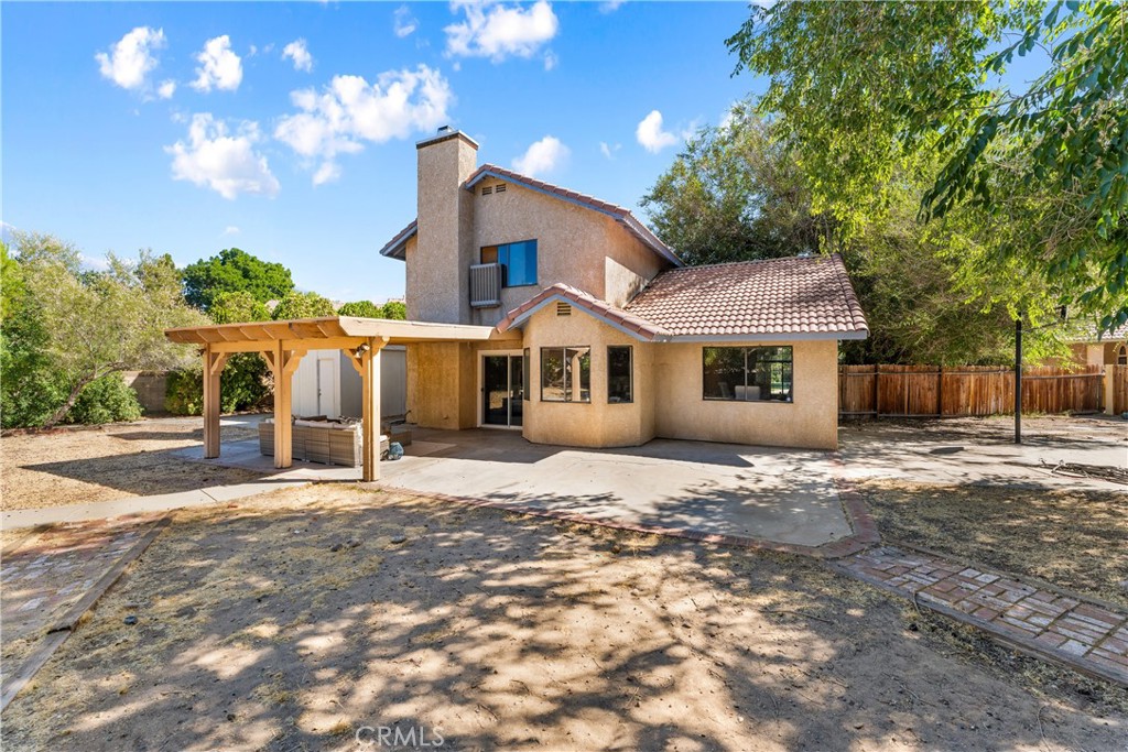 main property photo 41