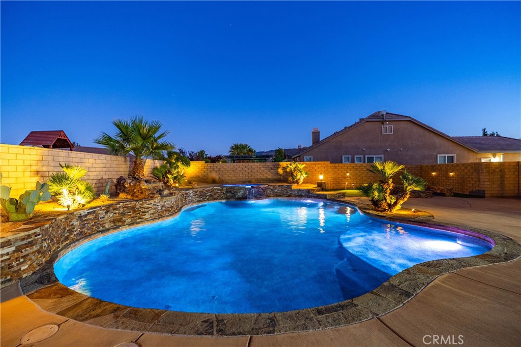 main property photo 5