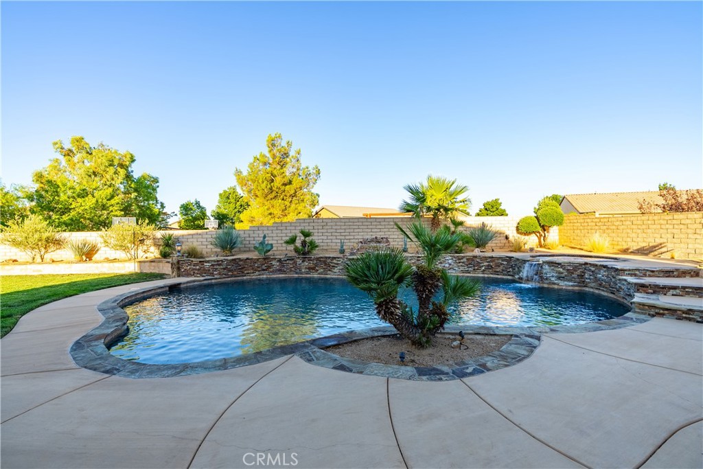 main property photo 50