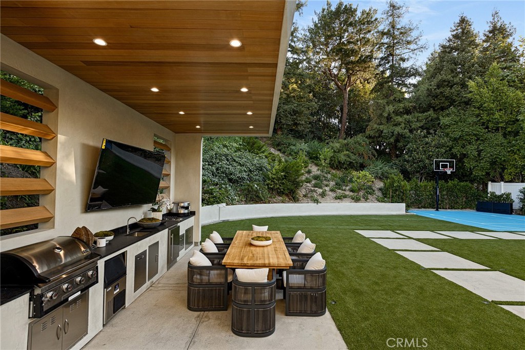 main property photo 64