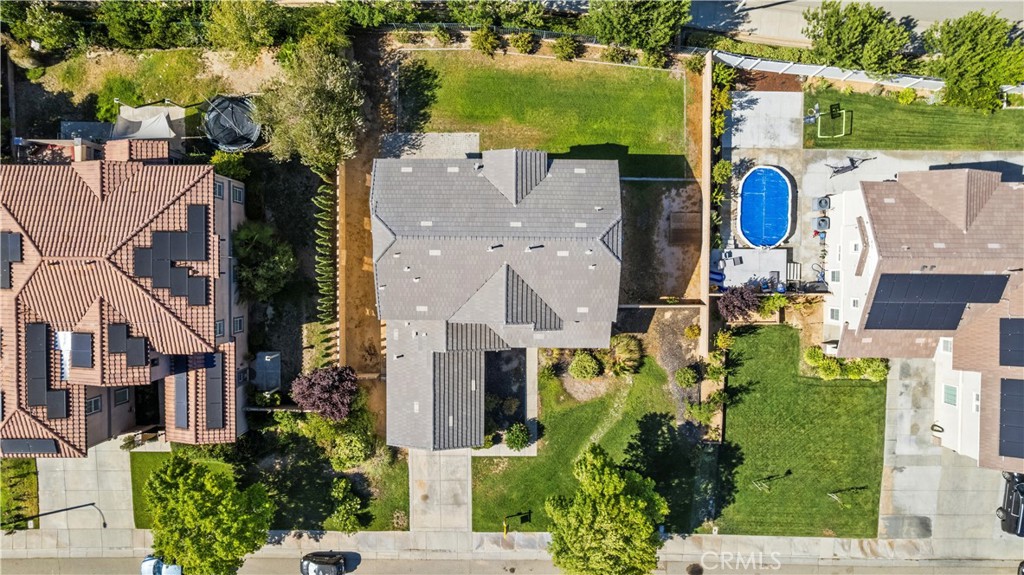 main property photo 45