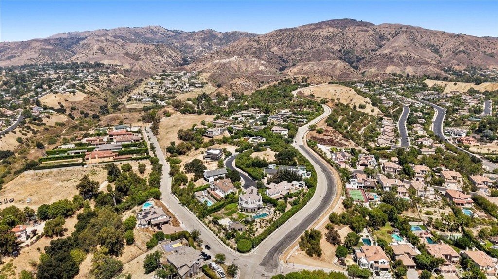 main property photo 24