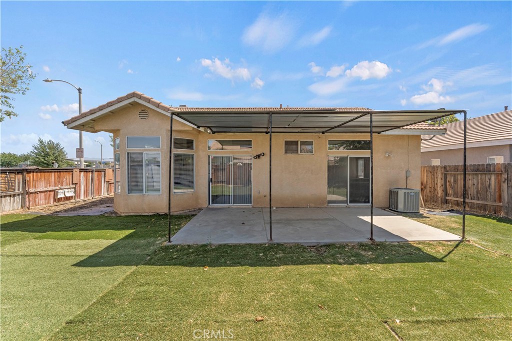 main property photo 40