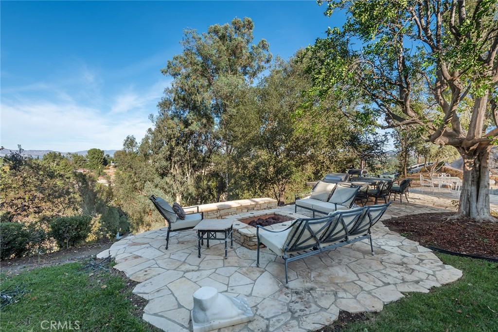 main property photo 29