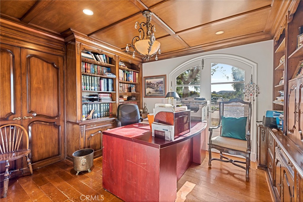 main property photo 15