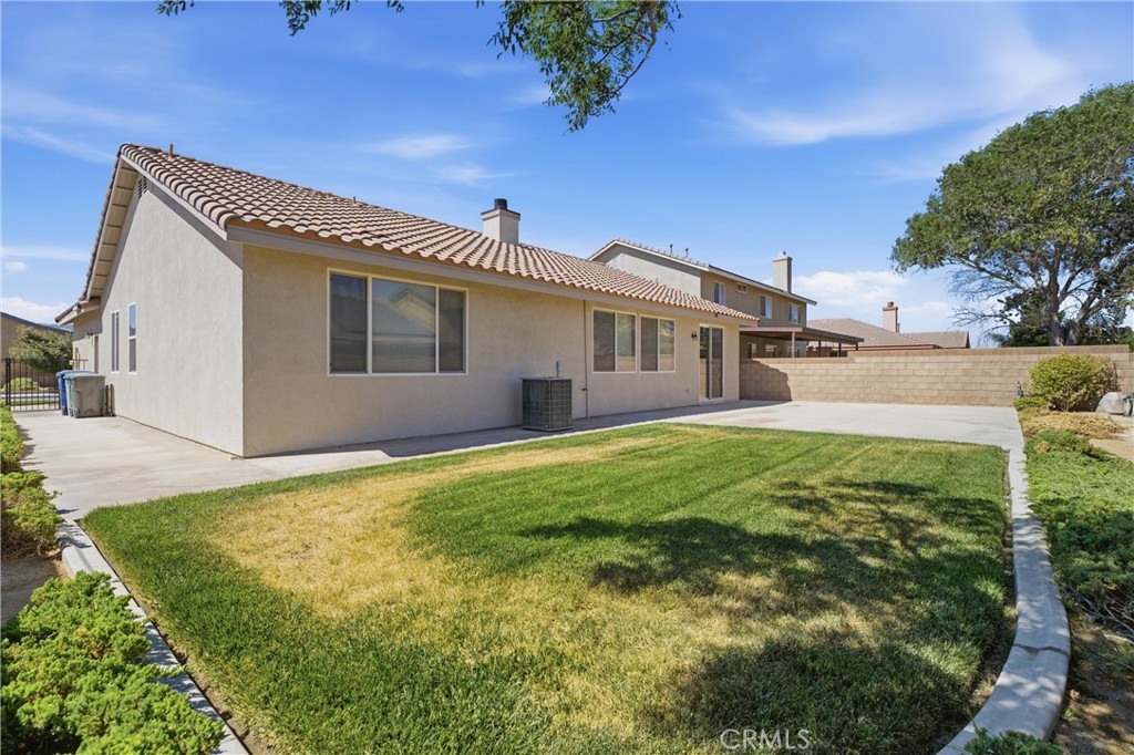 main property photo 25