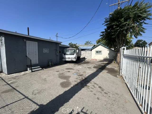 main property photo 12