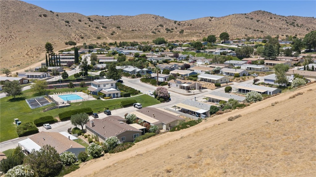 main property photo 9