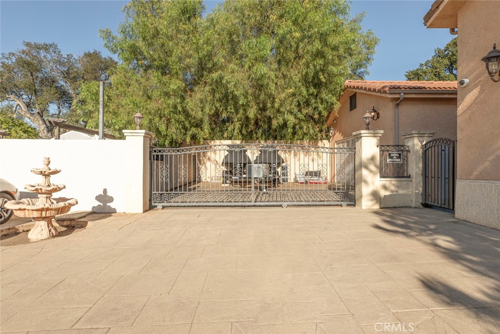 main property photo 41