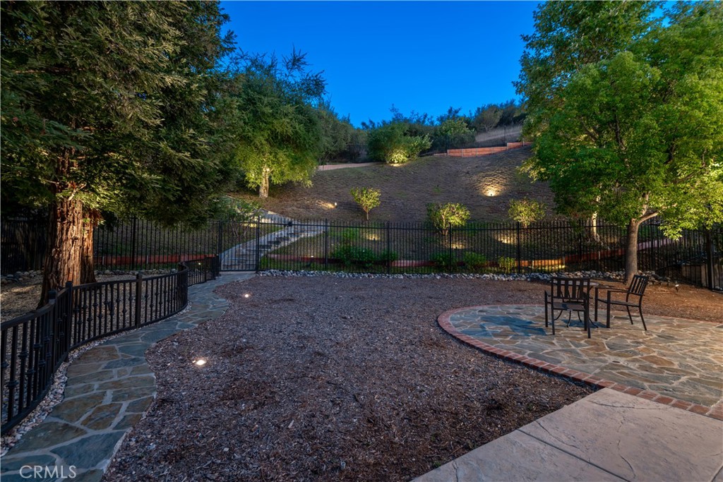 main property photo 39
