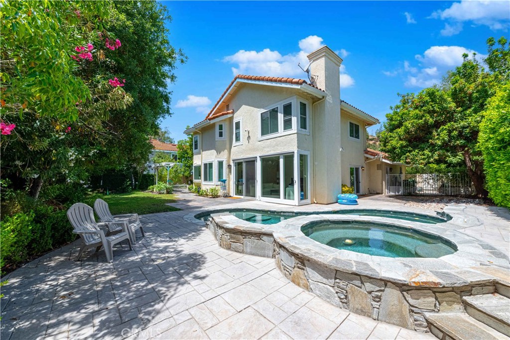 main property photo 28