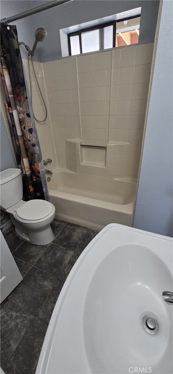 main property photo 12