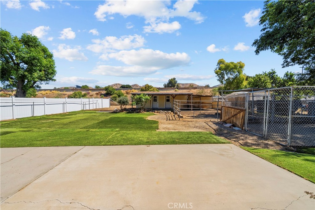 main property photo 34