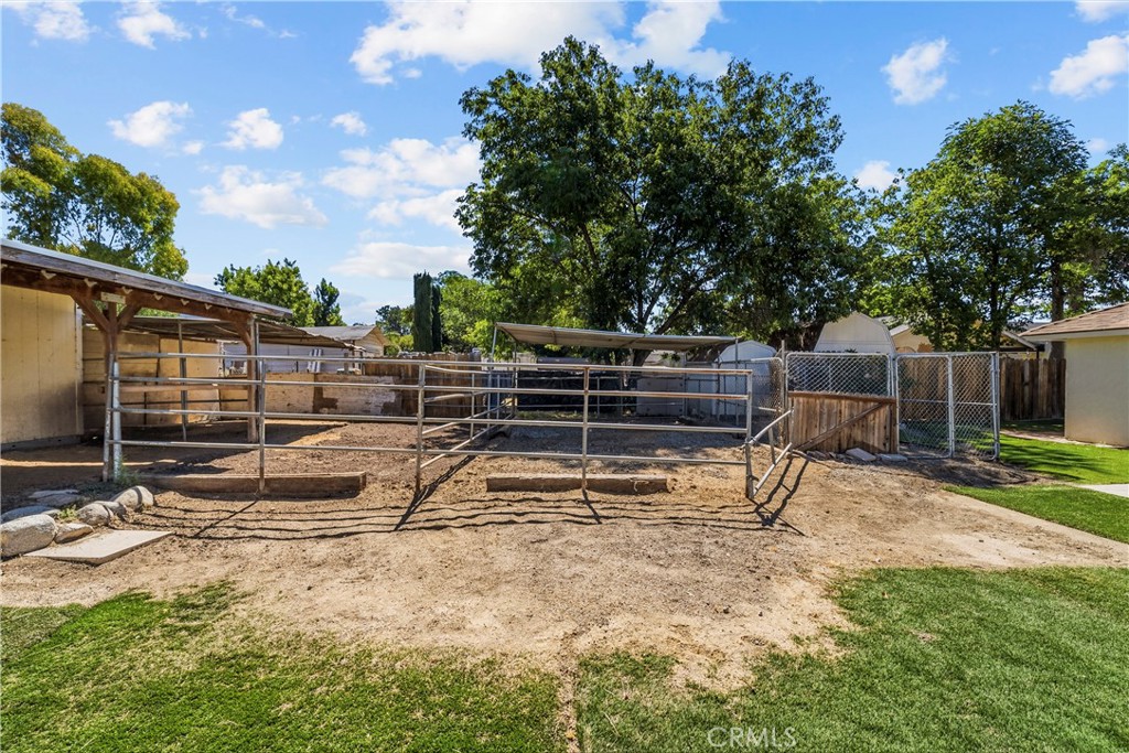 main property photo 35