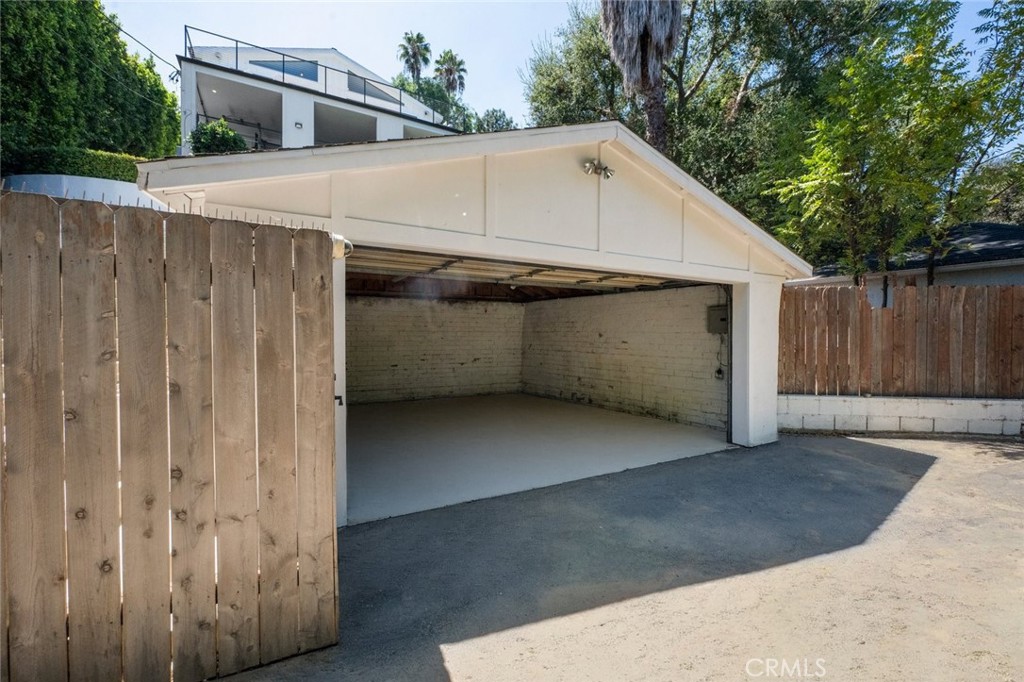 main property photo 61
