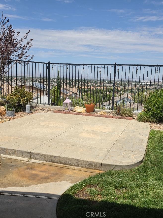 main property photo 31