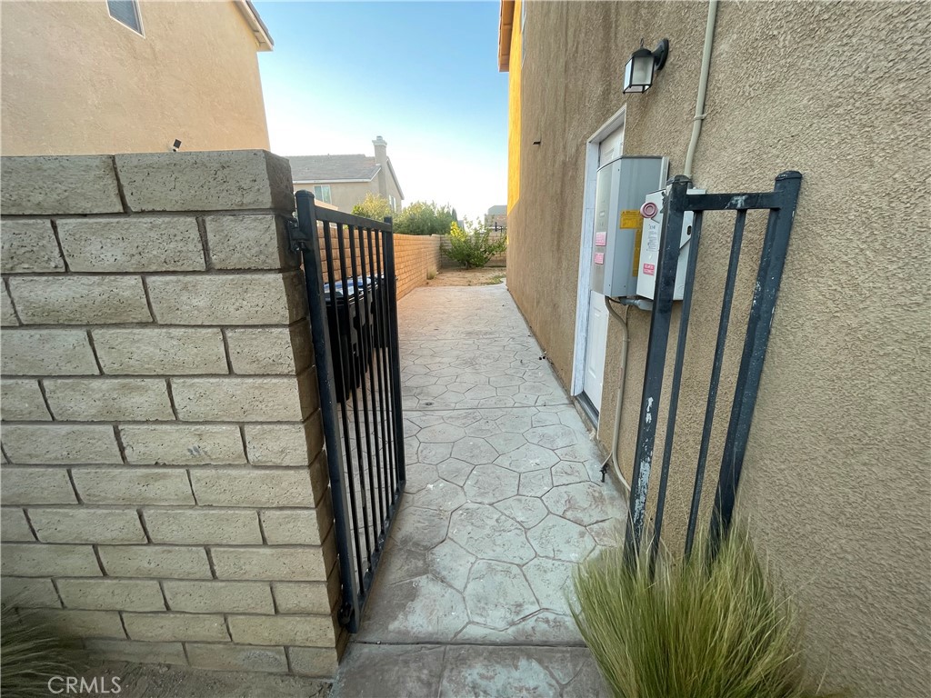 main property photo 19