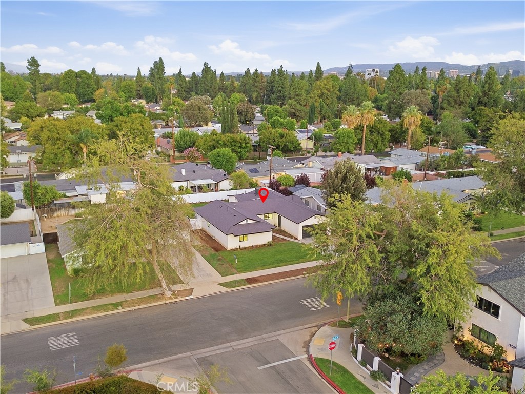 main property photo 51