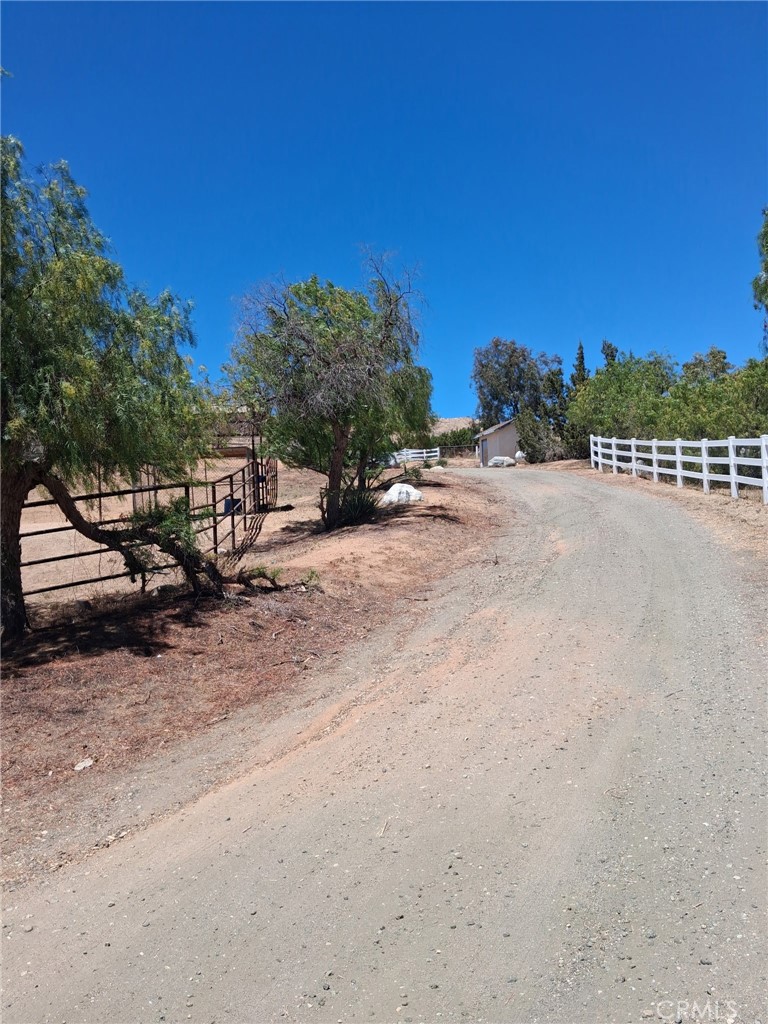 main property photo 13