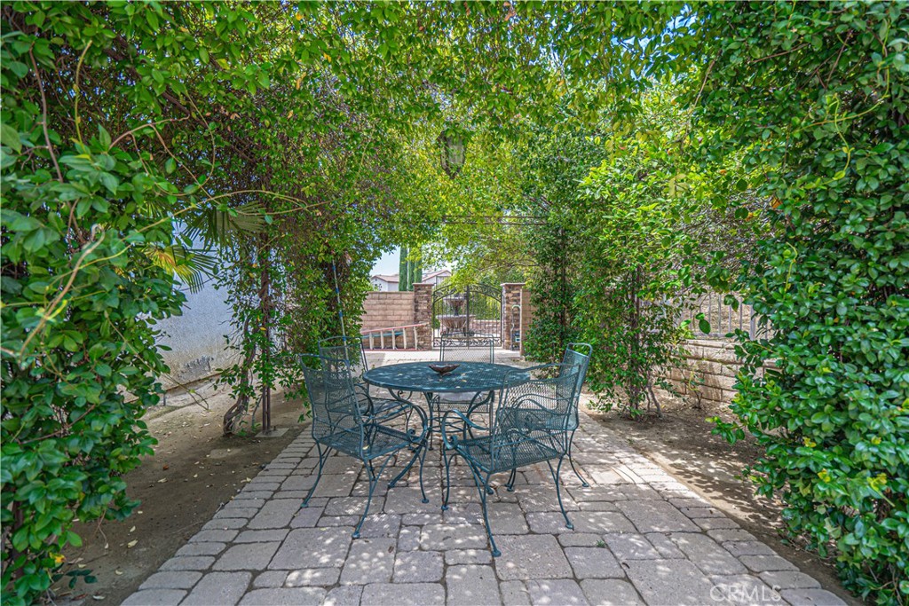main property photo 25