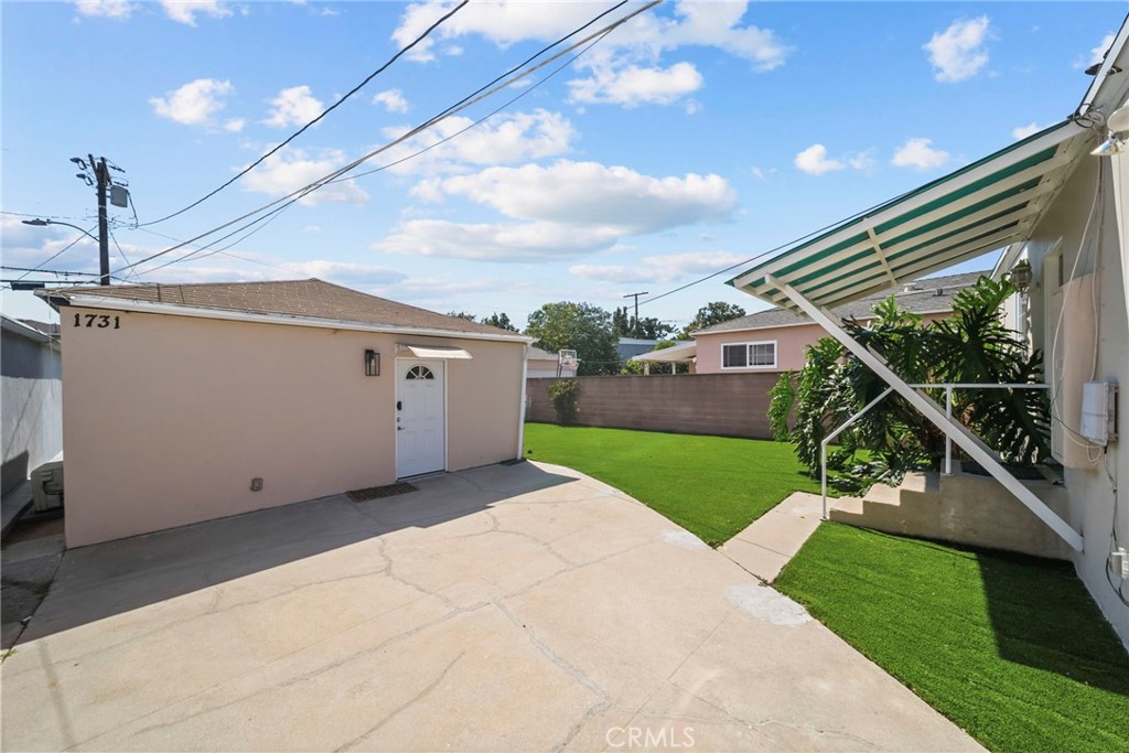 main property photo 30