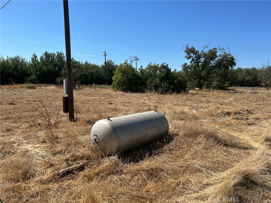 main property photo 23