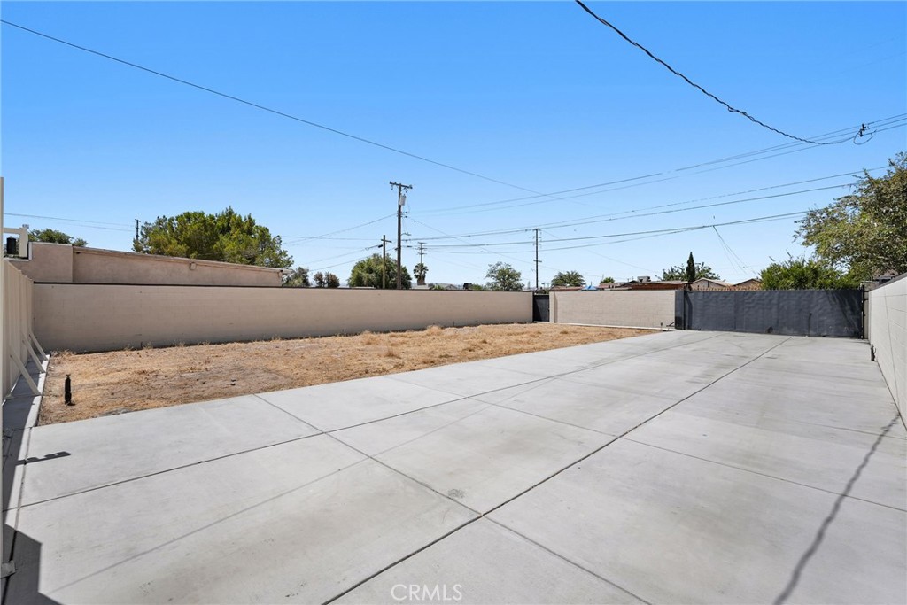 main property photo 39