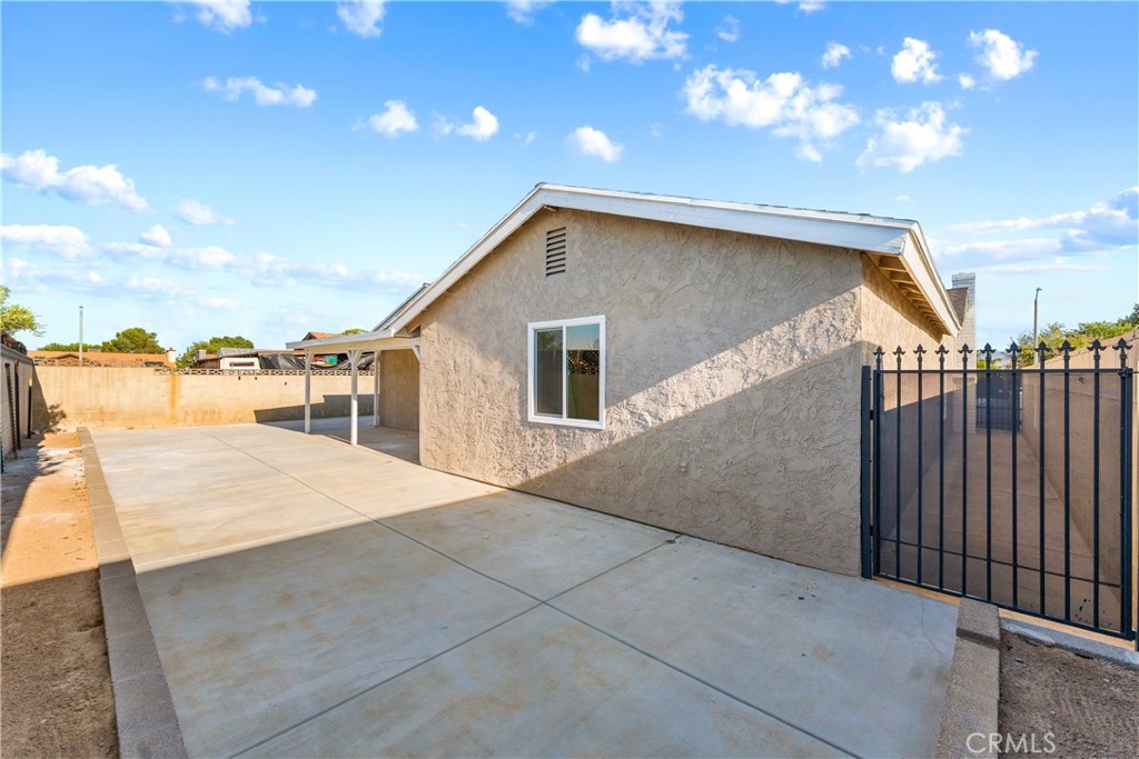 main property photo 33