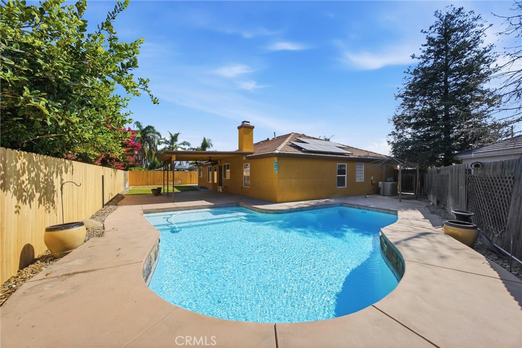 main property photo 35