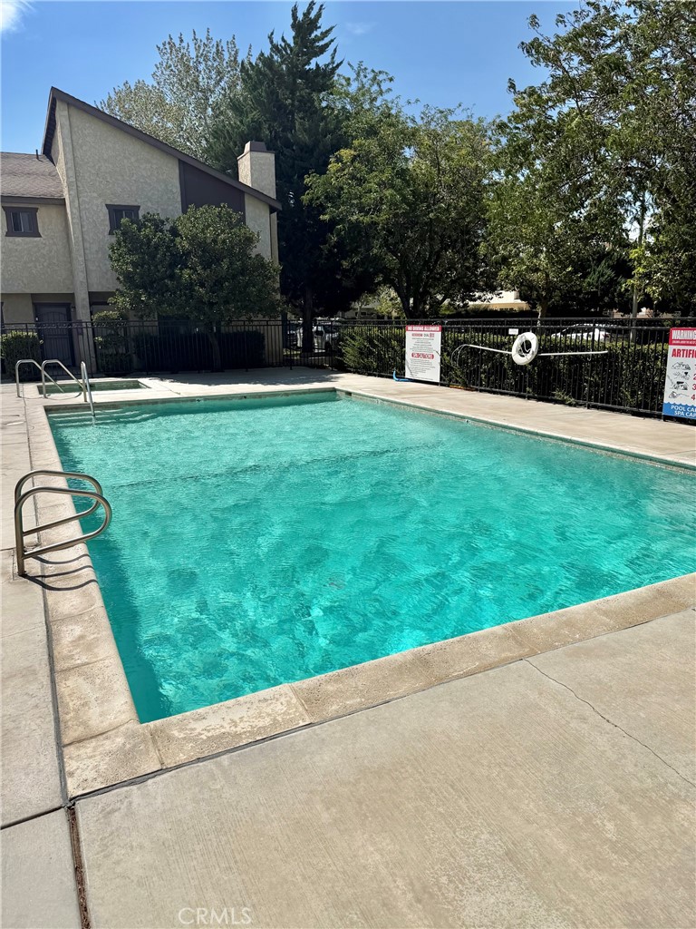 main property photo 8