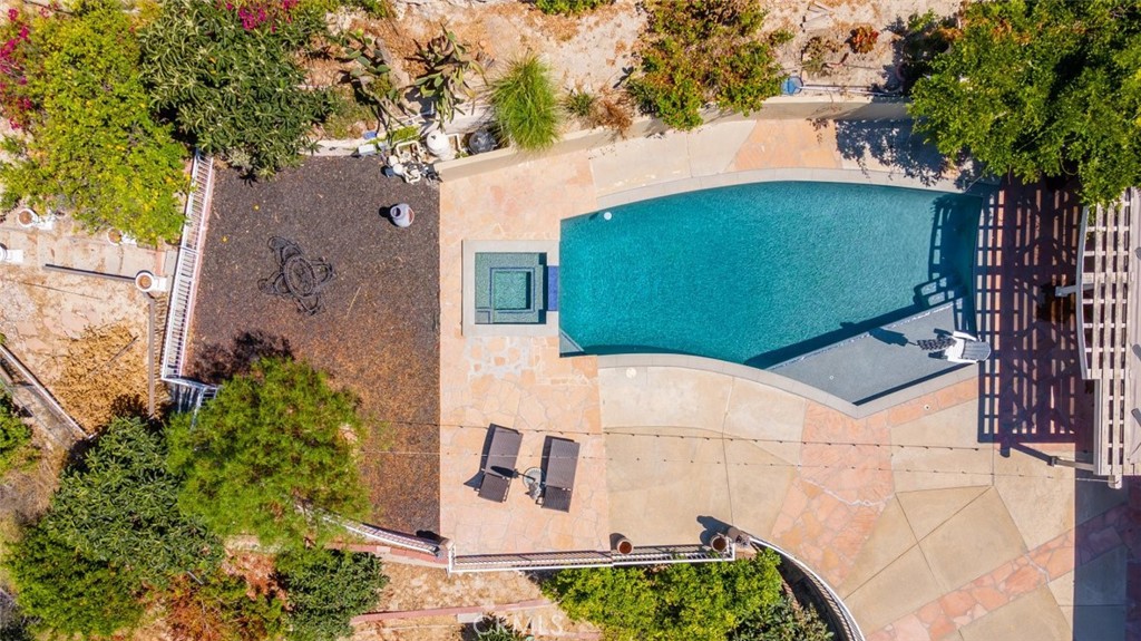 main property photo 67