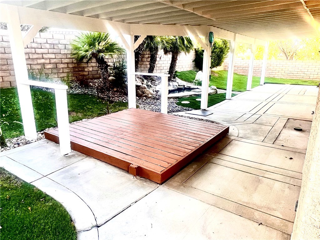 main property photo 23