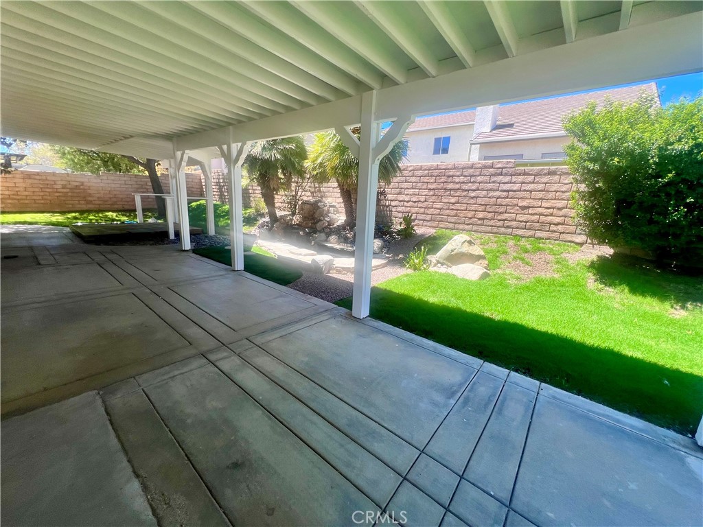 main property photo 25