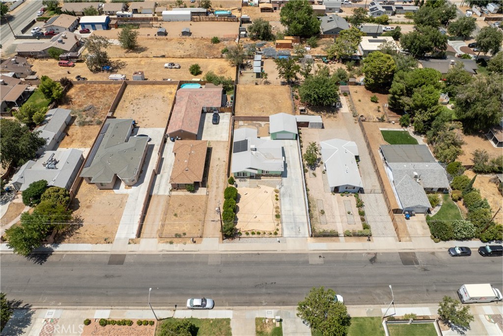 main property photo 30
