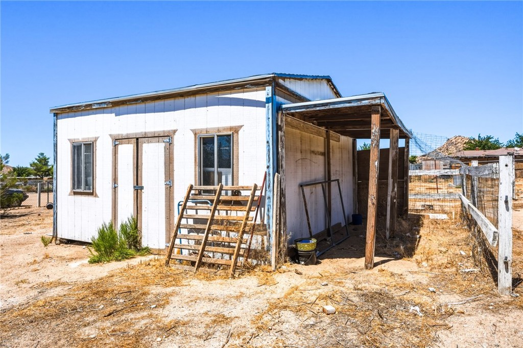 main property photo 43