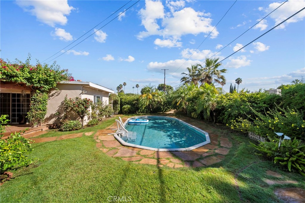 main property photo 31