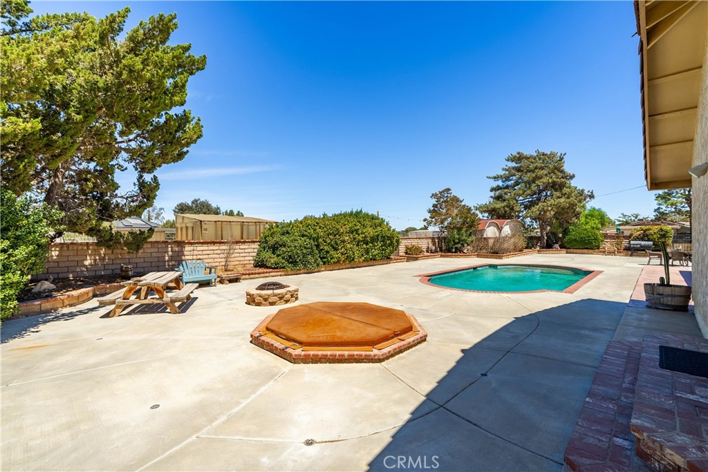 main property photo 50