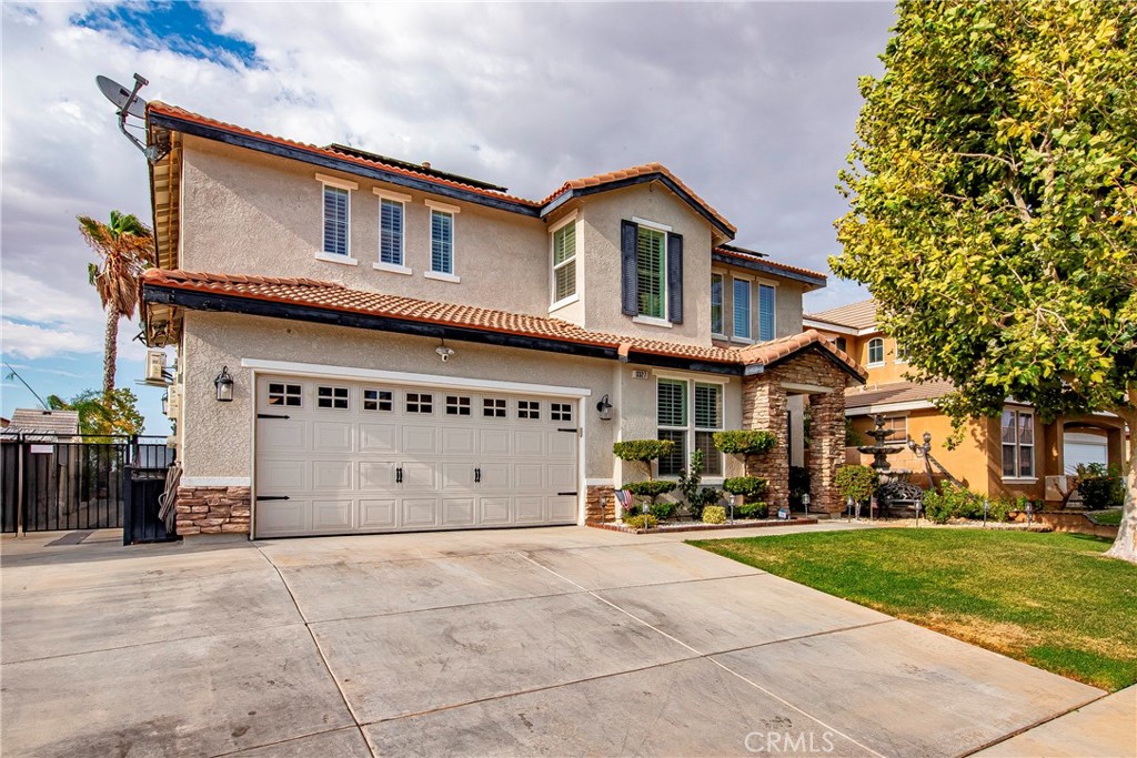 main property photo 3