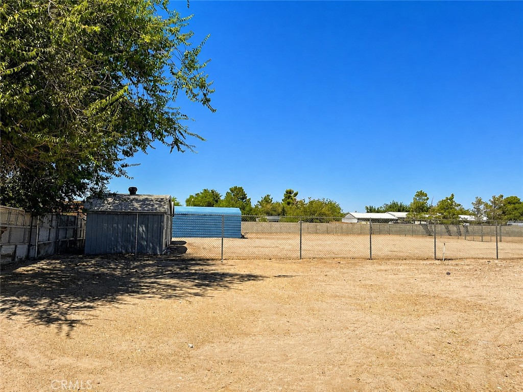 main property photo 37