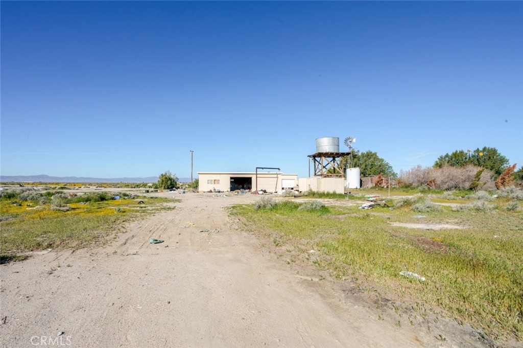main property photo 7