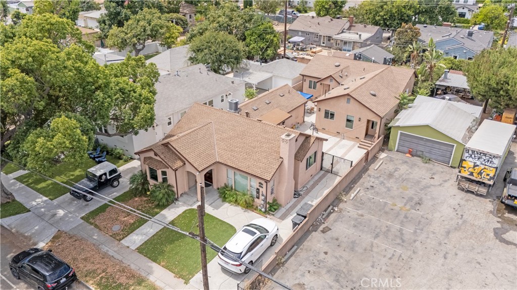 main property photo 45