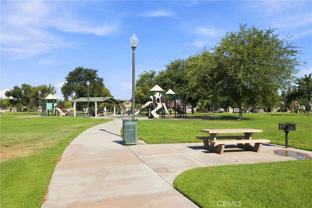 main property photo 45