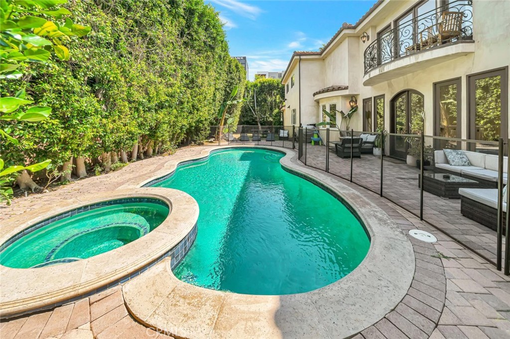 main property photo 31