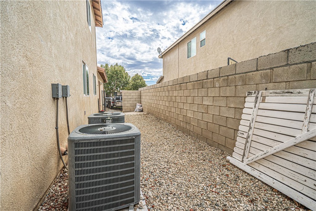 main property photo 54